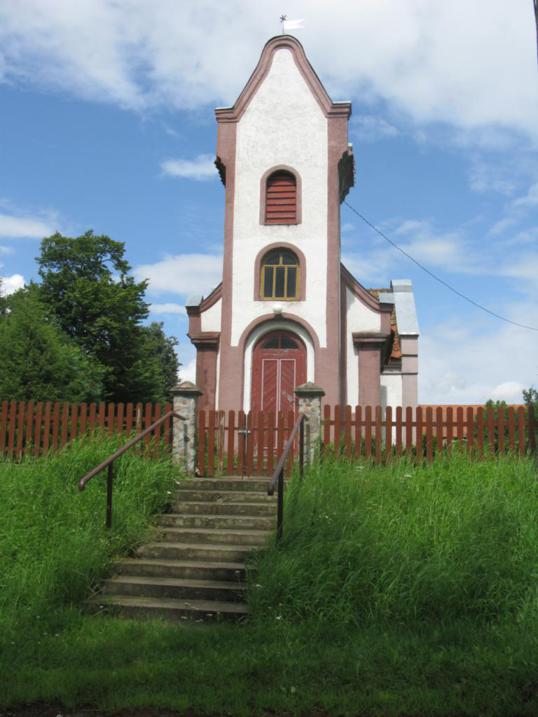 Kaplica w Samławkach.jpg